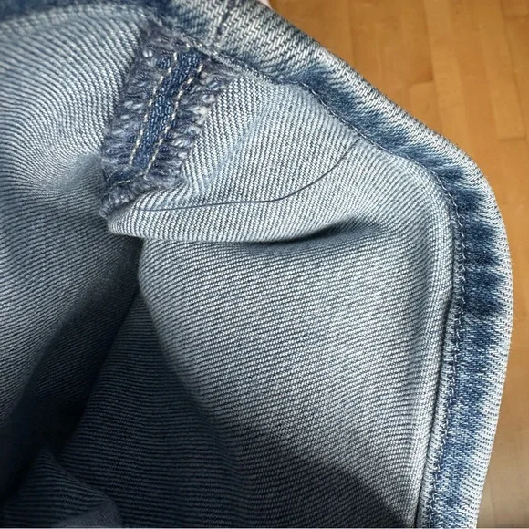 Mother Jeans The Insider Crop in a Side of Rice and Beans Cropped Kick Flare - Picture 11 of 11